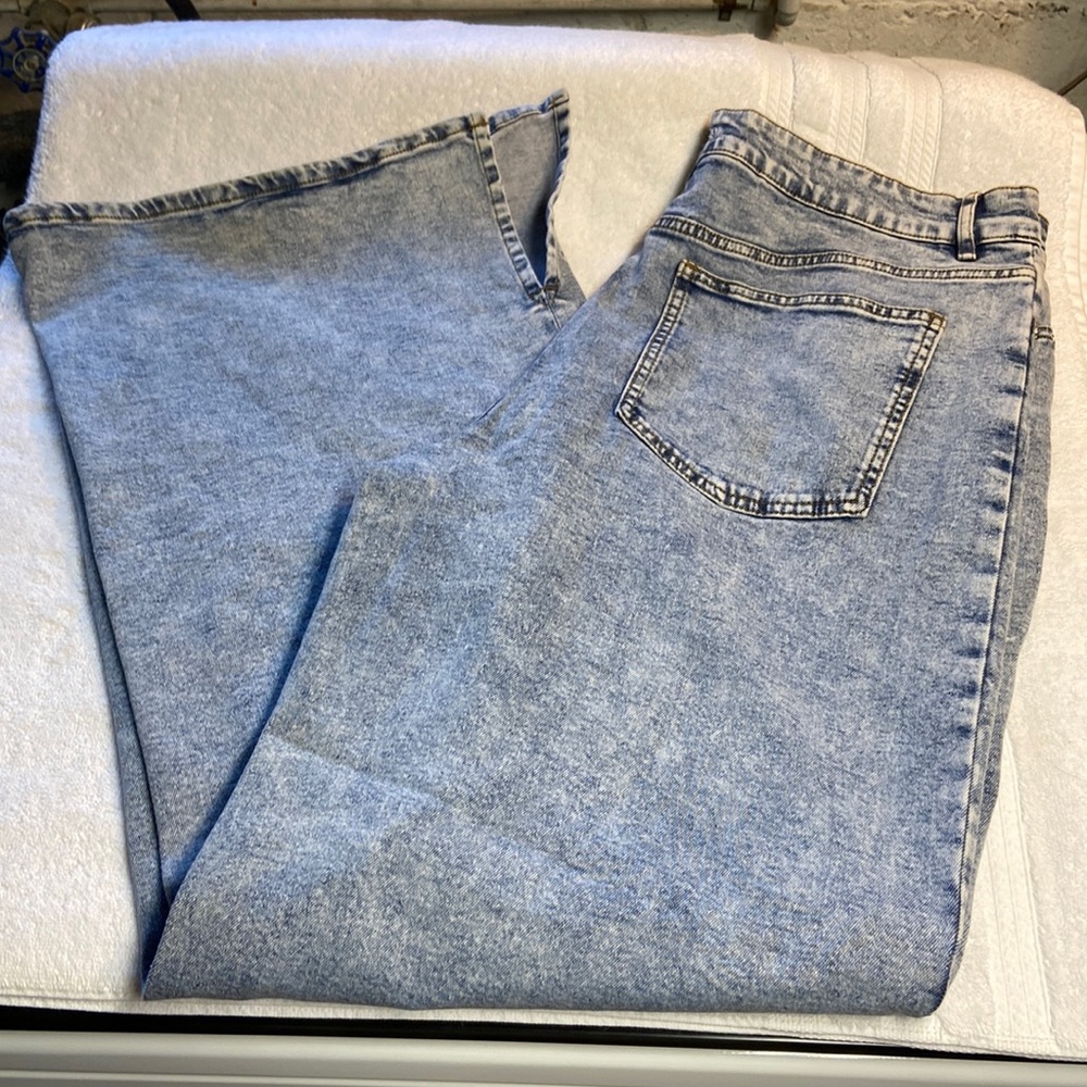 Sol High Rise wide Leg Jeans